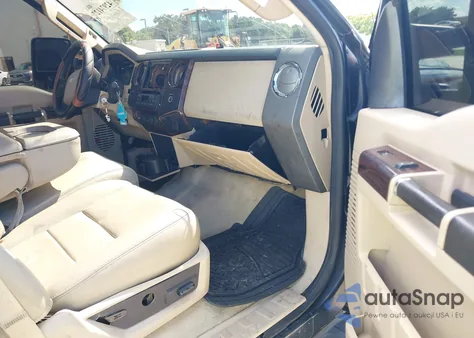 2008 Ford F-250 Fx4/Harley-Davidson/King Ranch/Lariat/Xl/Xlt z USA, uszkodzony, nr VIN 1FTSW21R48EA97993